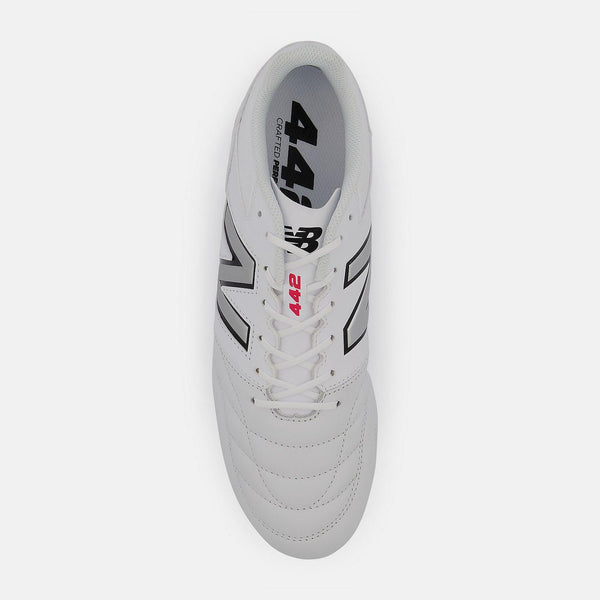 New balance 2e football sales boots