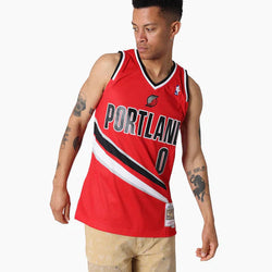 Mitchell & Ness - Portland Trailblazers 12-13 Damian Lillard Swingman Alternate Jersey