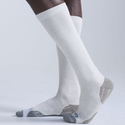 2XU 24/7 Bamboo Compression Socks