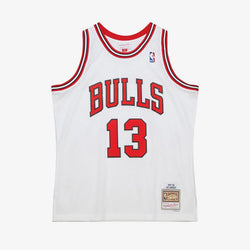 Mitchell & Ness - Longley 13, Chicago Bulls 1997-98 Home Swingman Jersey - SPORTFIRST HERVEY BAY